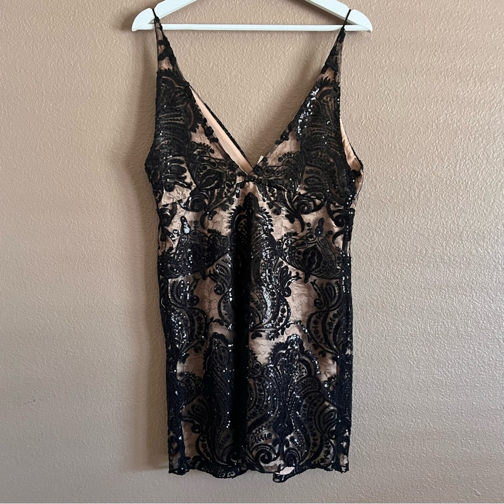 Free People Night Shimmers Lace Sequined Sleeveless V-Neck Mini Dress Size 8 NWT - Picture 7 of 12